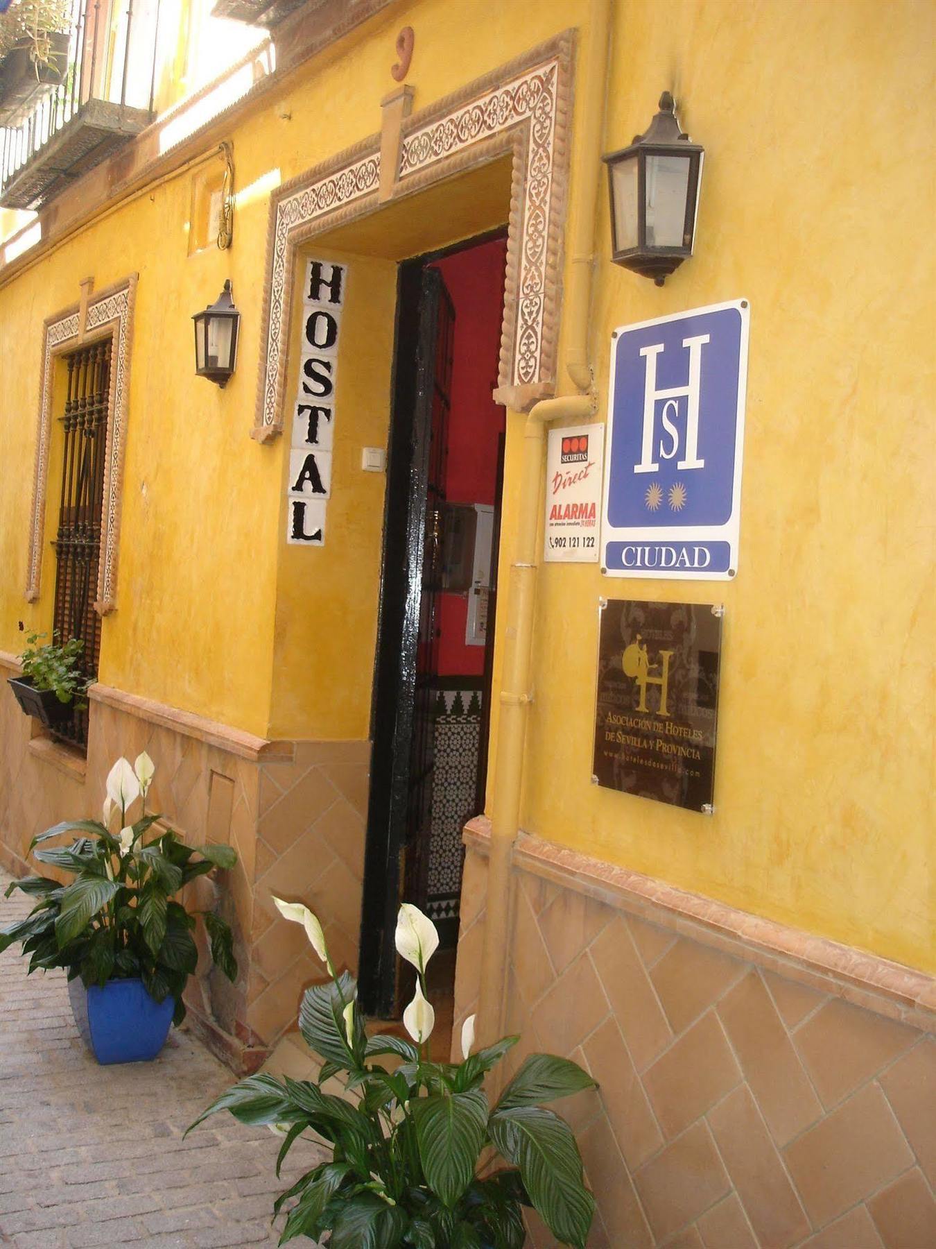 Hostal Arias Sevilla Exterior foto